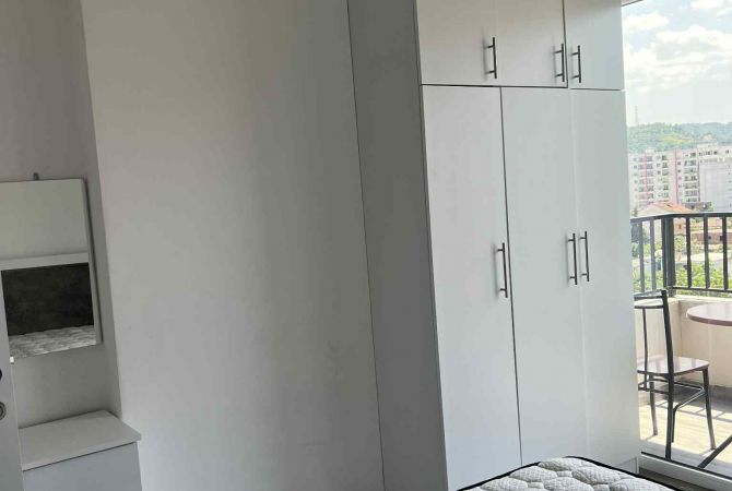 Shtepi me qera Apartament ne Tirane, 1+1, Mobilimi E mobiluar, Pagesa 40,000  Leke.