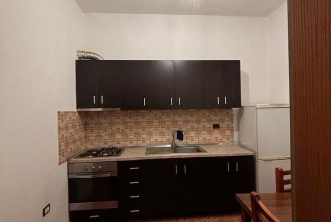Shtepi me qera 2+1 ne Tirane - 45,000 Leke