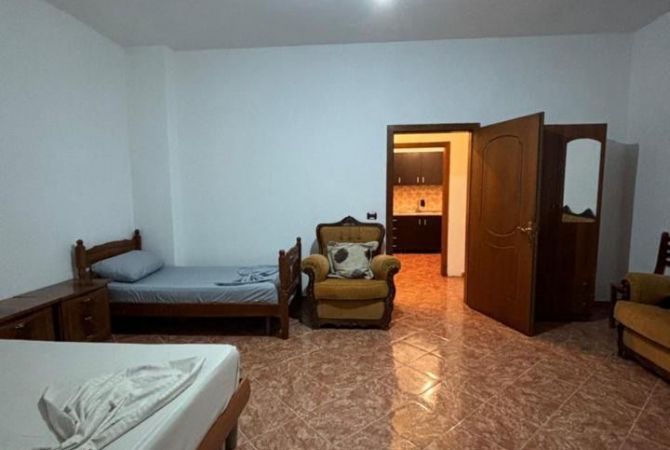 Shtepi me qera 2+1 ne Tirane - 45,000 Leke
