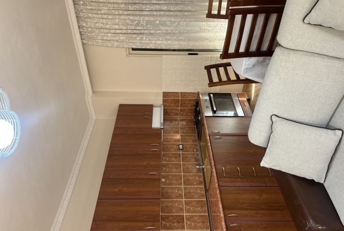 Shtepi me qera Apartament ne Tirane, 2+1, Mobilimi E mobiluar, Pagesa 45,000  Leke.