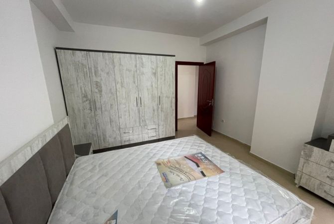 Shtepi me qera 2+1 ne Tirane - 53,000 Leke