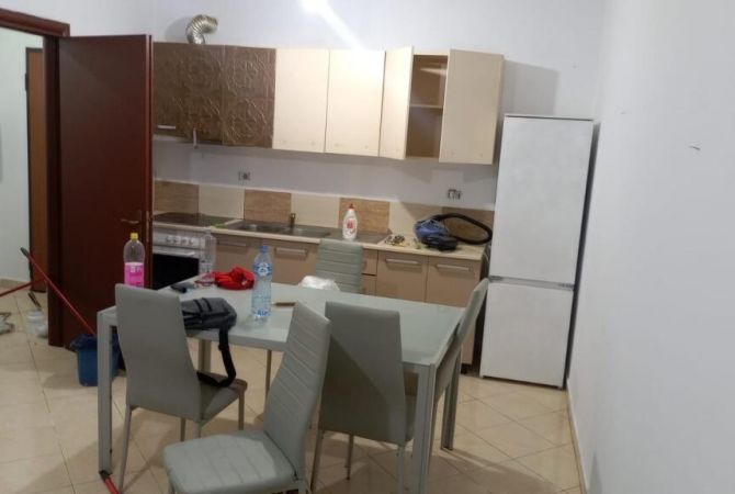 Shtepi me qera 2+1 ne Tirane - 400 Euro