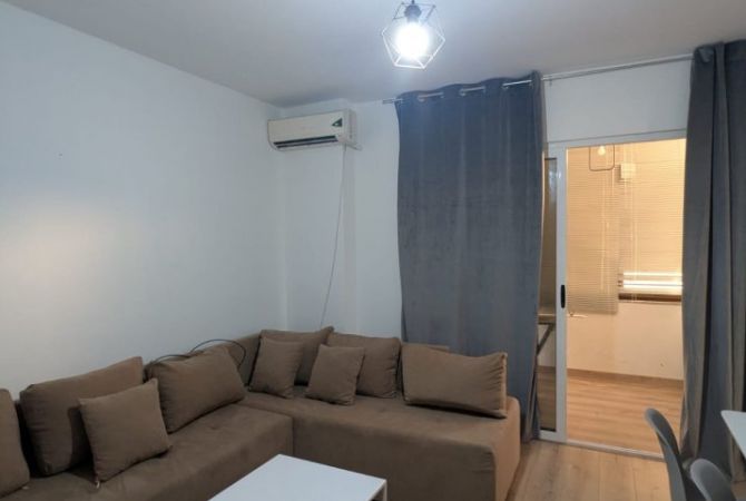 Shtepi me qera 2+1 ne Tirane - 500 Euro