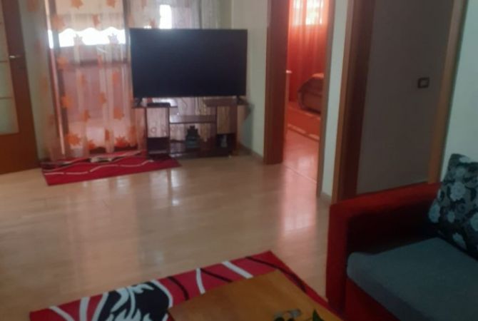 Shtepi me qera 2+1 ne Tirane - 58,000 Leke