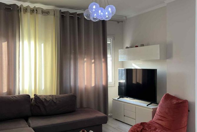 Shtepi me qera Apartament ne Tirane, 2+1, Mobilimi E mobiluar, Pagesa 45,000  Leke.