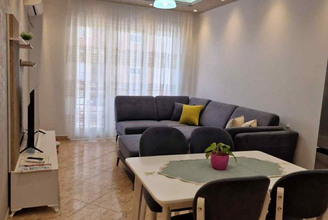 Shtepi me qera 2+1 ne Tirane - 80,000 Leke