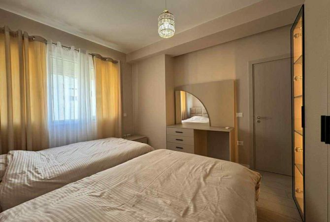 Shtepi me qera Apartament ne Tirane, 2+1, Mobilimi E mobiluar, Pagesa 80,000  Leke.