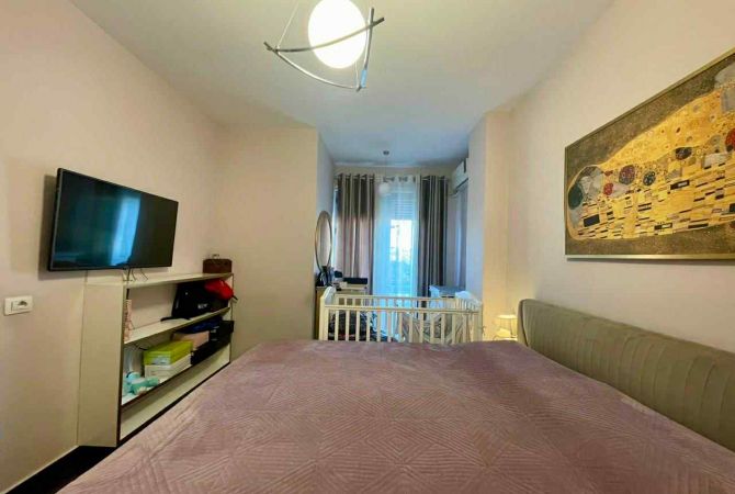 Shtepi me qera 2+1 ne Tirane - 850 Euro