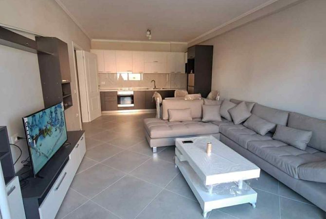 Shtepi me qera 2+1 ne Tirane - 50,000 Leke