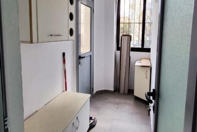 Shtepi me qera Apartament ne Tirane, 1+1, Mobilimi E mobiluar, Pagesa 550  Euro.