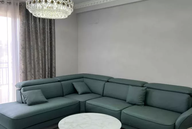 Shtepi me qera Apartament ne Tirane, 2+1, Mobilimi E mobiluar, Pagesa 550  Euro.