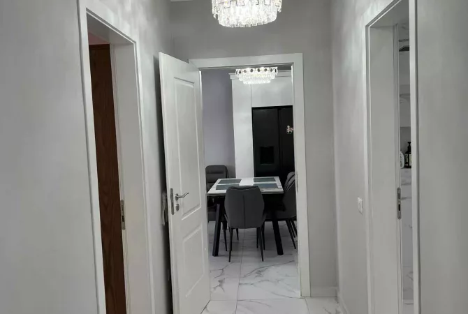 Shtepi me qera Apartament ne Tirane, 2+1, Mobilimi E mobiluar, Pagesa 550  Euro.