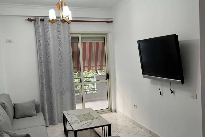 Shtepi me qera 2+1 ne Tirane - 50,000 Leke