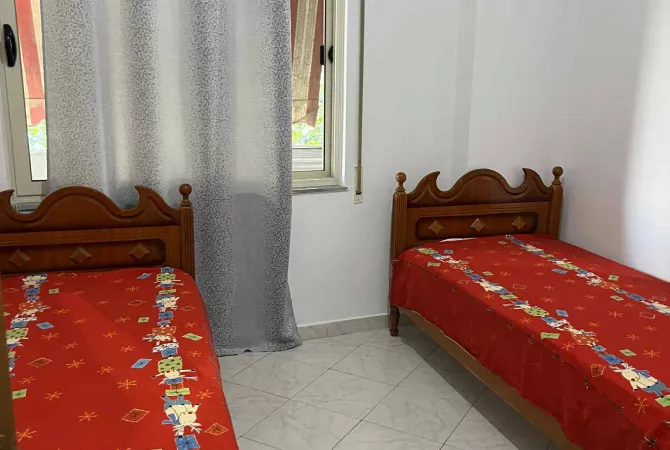 Shtepi me qera Apartament ne Tirane, 2+1, Mobilimi E mobiluar, Pagesa 50,000  Leke.