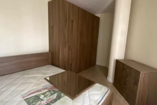 Shtepi me qera Apartament ne Tirane, 2+1, Mobilimi E mobiluar, Pagesa 550  Euro.