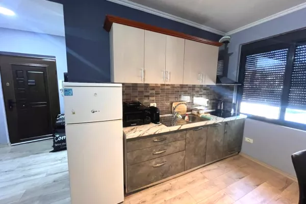 Shtepi me qera Apartament ne Tirane, 2+1, Mobilimi E mobiluar, Pagesa 55,000  Leke.