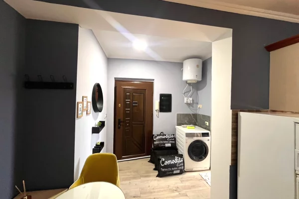 Shtepi me qera Apartament ne Tirane, 2+1, Mobilimi E mobiluar, Pagesa 55,000  Leke.