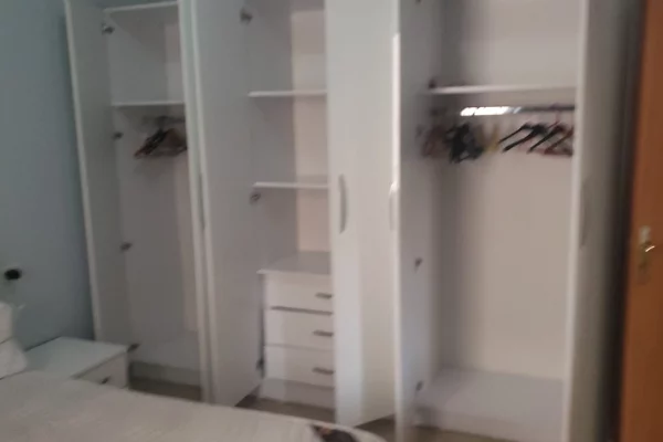 Shtepi me qera Apartament ne Tirane, 2+1, Mobilimi E mobiluar, Pagesa 50,000  Leke.