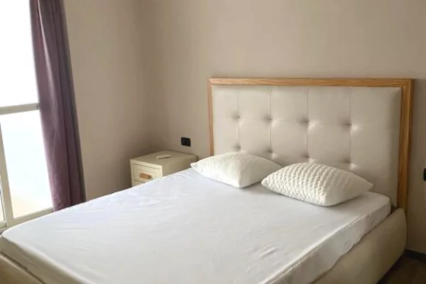 Shtepi me qera 2+1 ne Tirane - 550 Euro