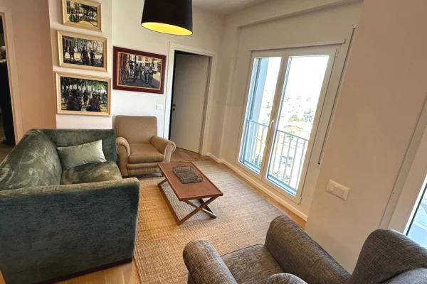 Shtepi me qera 1+1 ne Tirane - 60,000 Leke