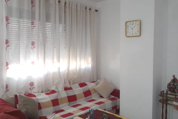 Shtepi me qera 1+1 ne Tirane - 40,000 Leke