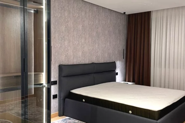 Shtepi me qera 2+1 ne Tirane - 700 Euro