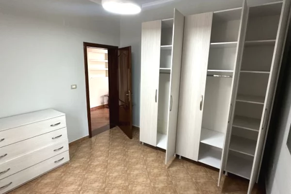 Casa in affitto 1+1 a Tirana - 45,000 Leke