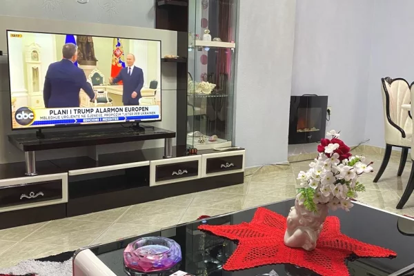 Shtepi me qera 2+1 ne Tirane - 40,000 Leke