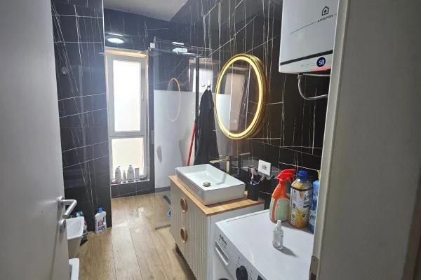 Shtepi me qera 2+1 ne Tirane - 700 Euro