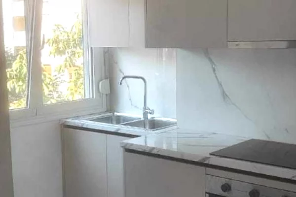 Shtepi me qera 2+1 ne Tirane - 530 Euro