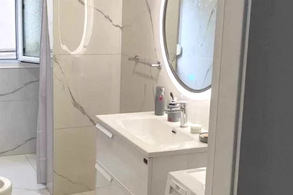 Shtepi me qera 2+1 ne Tirane - 530 Euro