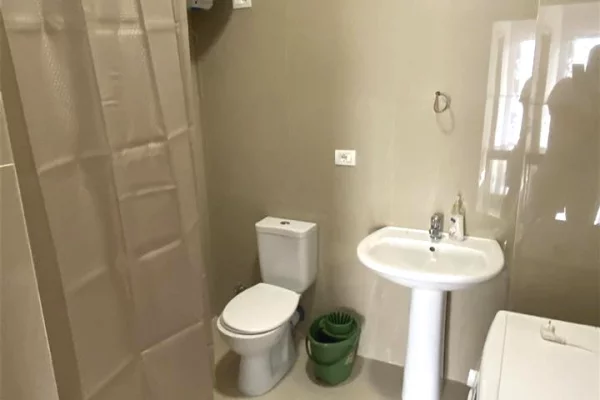 Shtepi me qera 1+1 ne Tirane - 40,000 Leke