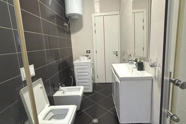 Shtepi me qera 1+1 ne Tirane - 600 Euro