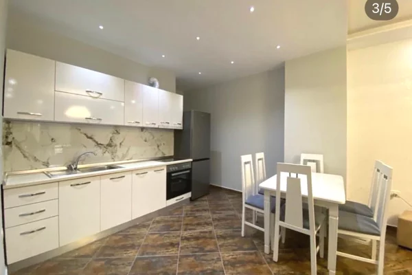 Shtepi me qera 2+1 ne Tirane - 55,000 Leke