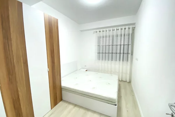 Shtepi me qera 2+1 ne Tirane - 55,000 Leke