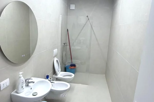 Shtepi me qera 1+1 ne Tirane - 60,000 Leke