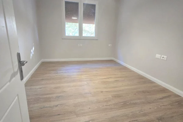 Shtepi me qera 2+1 ne Tirane - 50,000 Leke