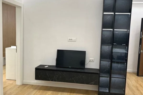 Shtepi me qera Apartament ne Tirane, 2+1, Mobilimi E mobiluar, Pagesa 75,000  Leke.