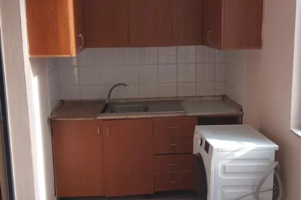 Shtepi me qera 2+1 ne Tirane - 50,000 Leke