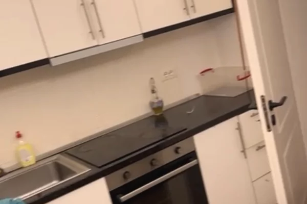 Shtepi me qera 2+1 ne Tirane - 60,000 Leke