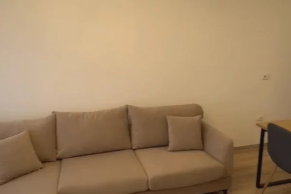 Shtepi me qera 1+1 ne Tirane - 650 Euro