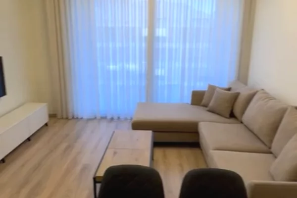 Shtepi me qera 1+1 ne Tirane - 650 Euro