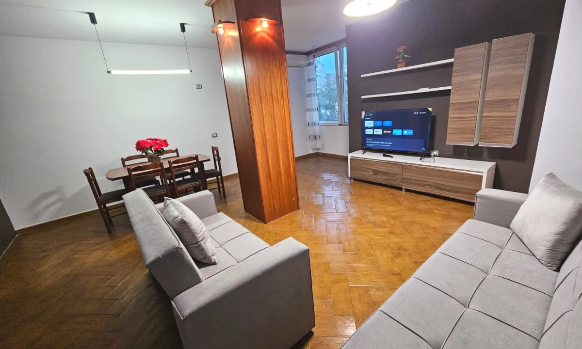 Shtepi me qera Apartament ne Tirane, 3+1, Mobilimi E mobiluar, Pagesa 70,000  Leke.
