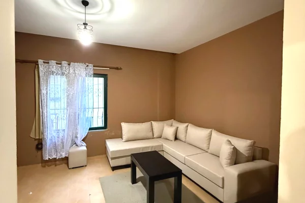 Shtepi me qera 2+1 ne Tirane - 48,000 Leke