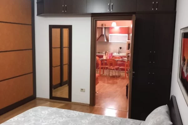 Shtepi me qera 1+1 ne Tirane - 600 Euro