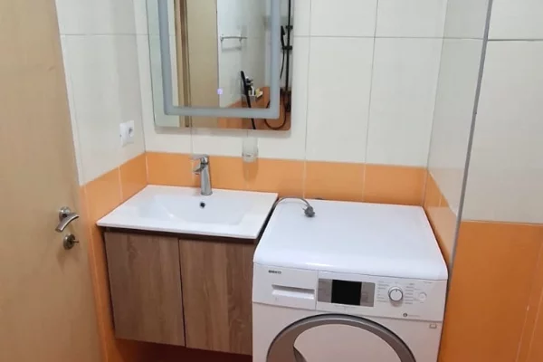 Shtepi me qera Apartament ne Tirane, 1+1, Mobilimi E mobiluar, Pagesa 550  Euro.