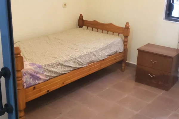 Shtepi me qera 2+1 ne Tirane - 40,000 Leke