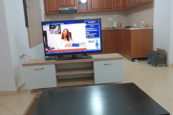 Shtepi me qera 2+1 ne Tirane - 50,000 Leke