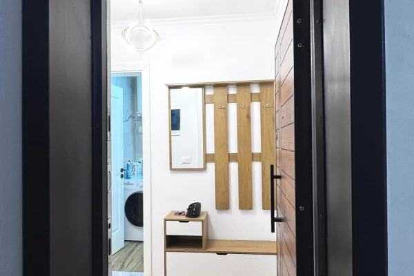 Shtepi ne shitje Apartament ne Tirane, 2+1, Mobilimi E mobiluar, Pagesa 139,000  Euro.