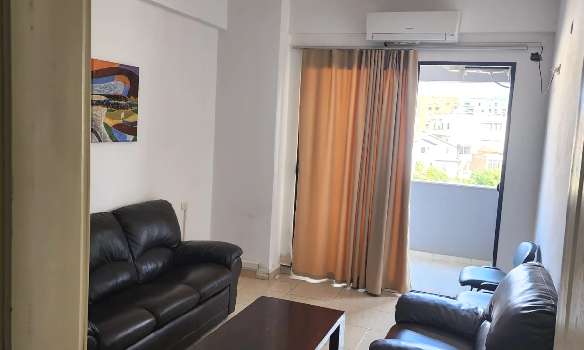 Shtepi me qera Apartament ne Tirane, 1+1, Mobilimi Bosh, pa mobiluar, Pagesa 30,000  Leke.